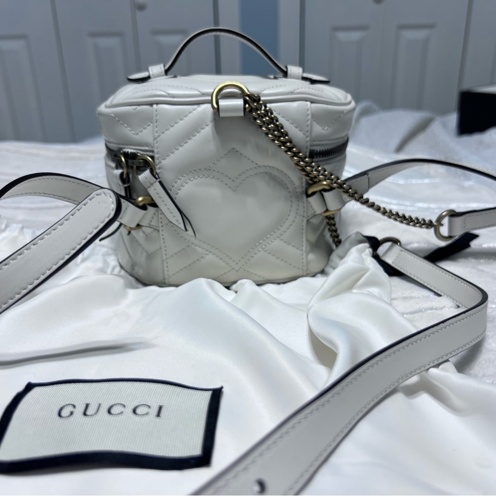 **Sold**Authentic Gucci Marmont Mini - Picture 4 of 5